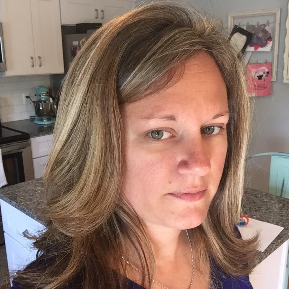 Meet your Posher, Ashley